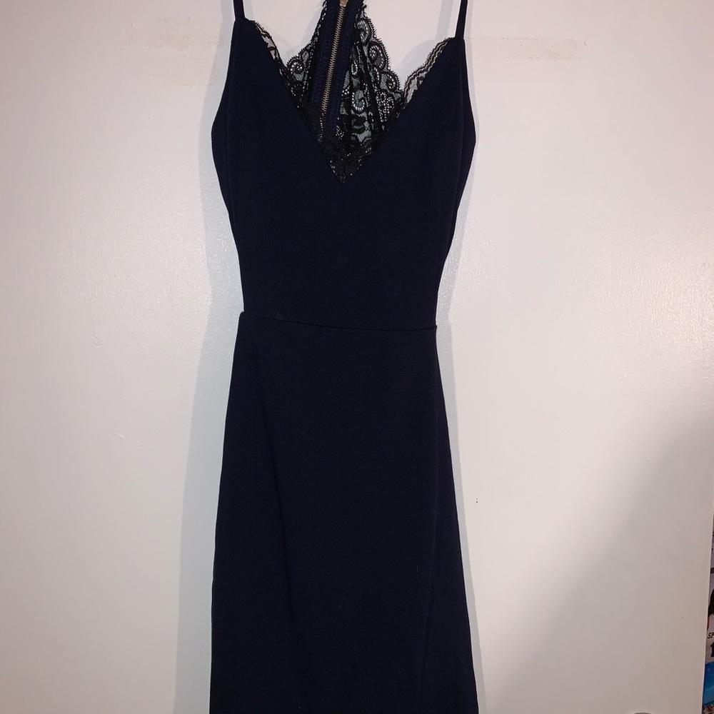Navy blue body on dress from lulus